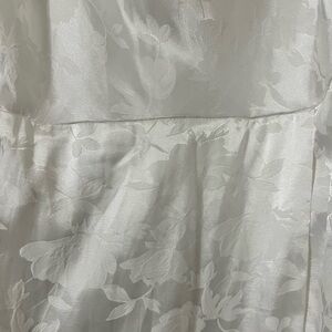 Lulu’s white satin floral dress